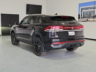 2026 Volkswagen Atlas Cross Sport SE with Technology
