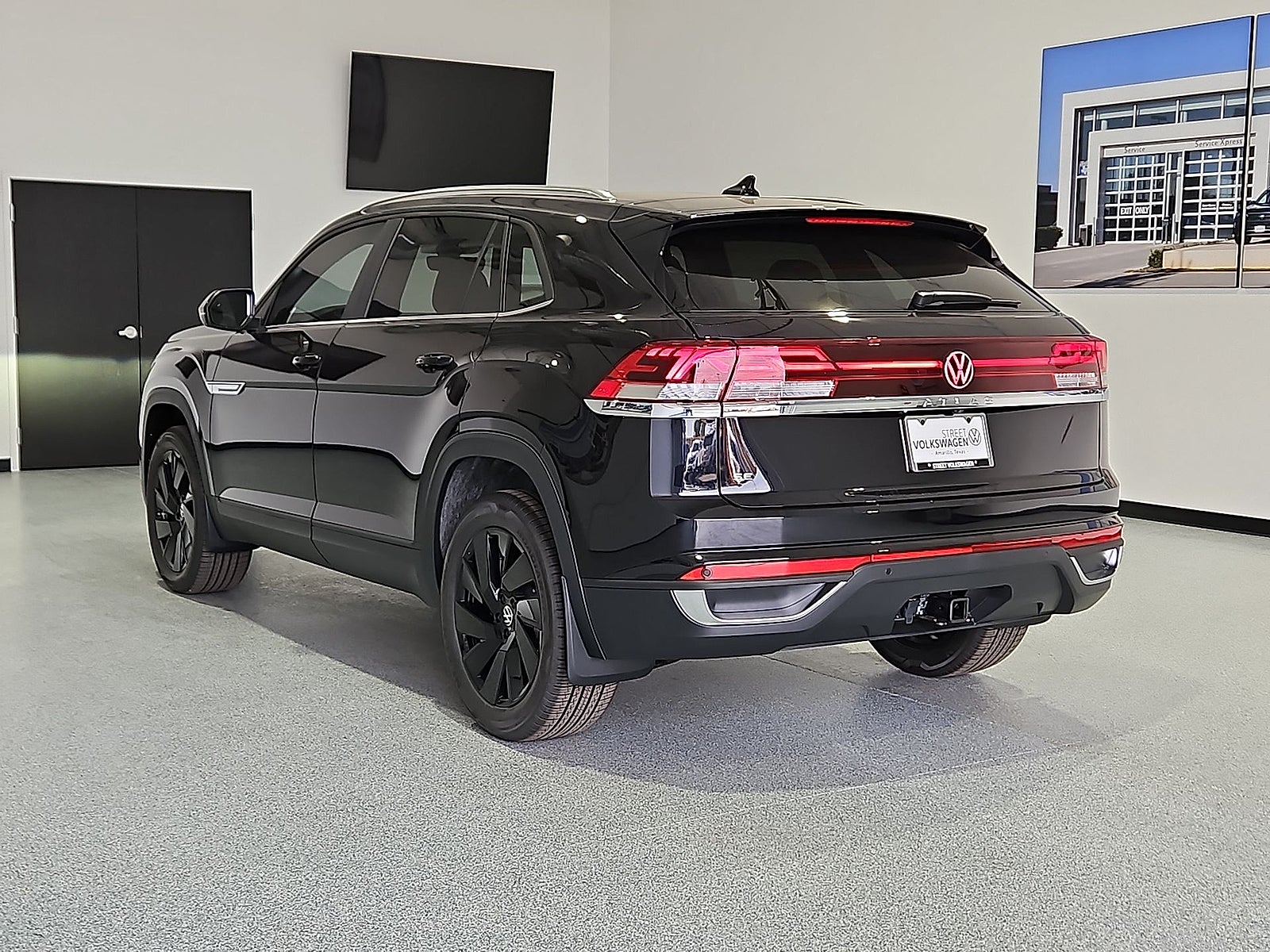 2026 Volkswagen Atlas Cross Sport SE with Technology
