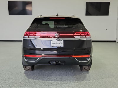 2026 Volkswagen Atlas Cross Sport SE with Technology