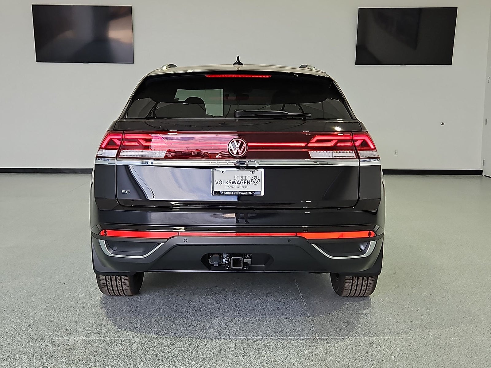 2026 Volkswagen Atlas Cross Sport SE with Technology