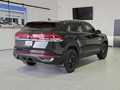 2026 Volkswagen Atlas Cross Sport SE with Technology