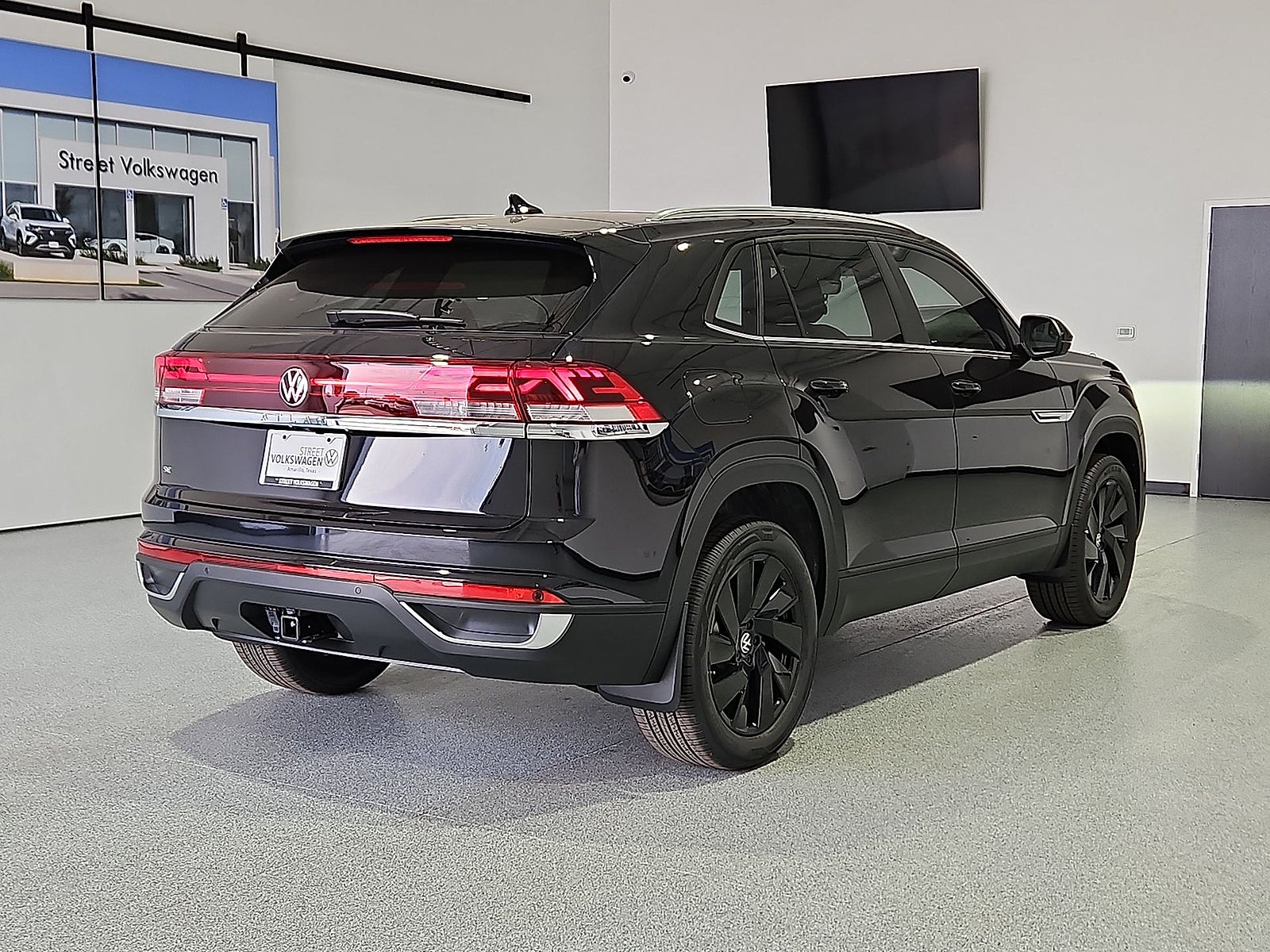 2026 Volkswagen Atlas Cross Sport SE with Technology
