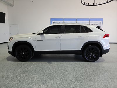 2026 Volkswagen Atlas Cross Sport SE with Technology