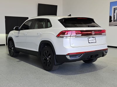 2026 Volkswagen Atlas Cross Sport SE with Technology