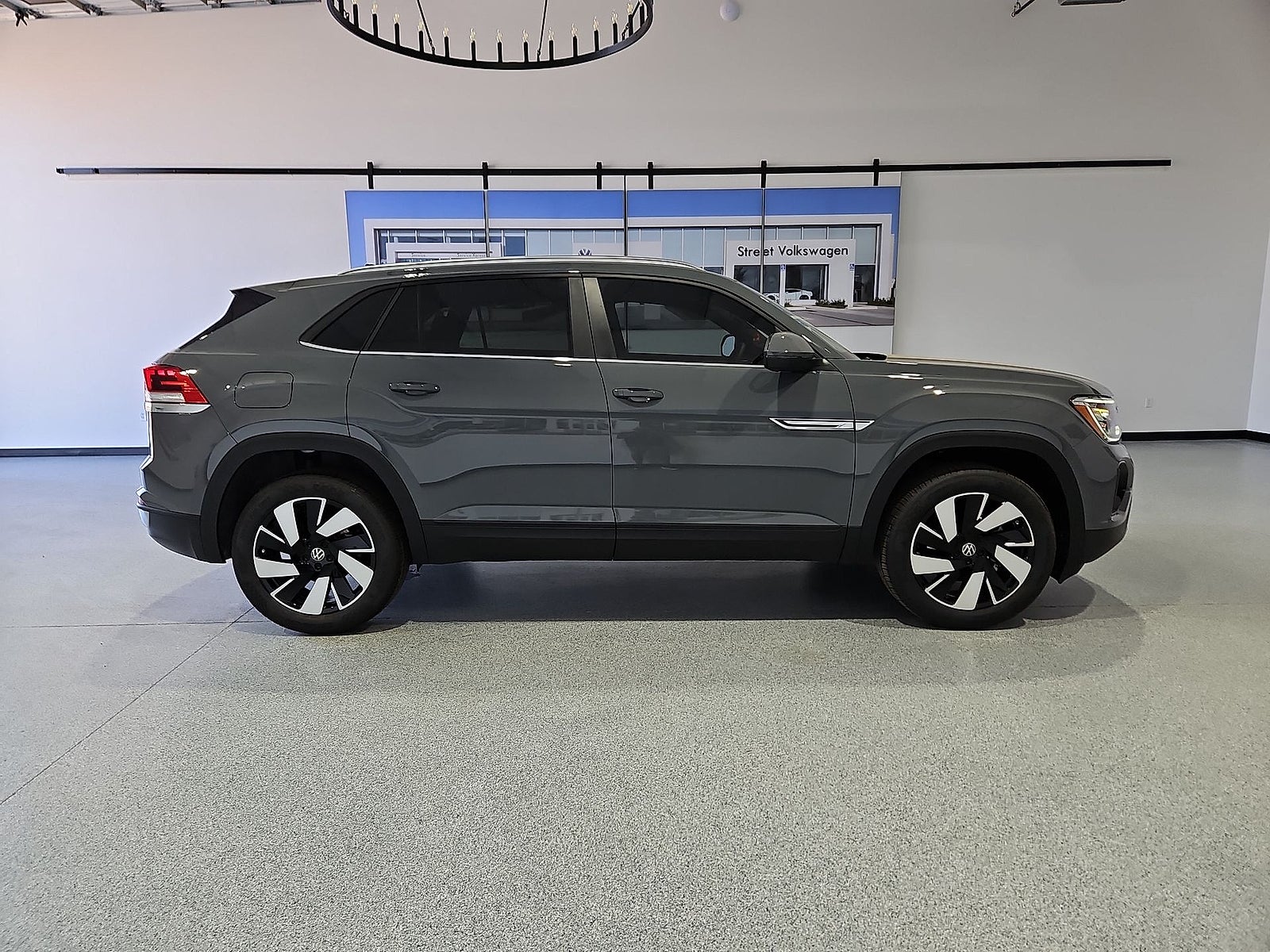 2026 Volkswagen Atlas Cross Sport SE with Technology