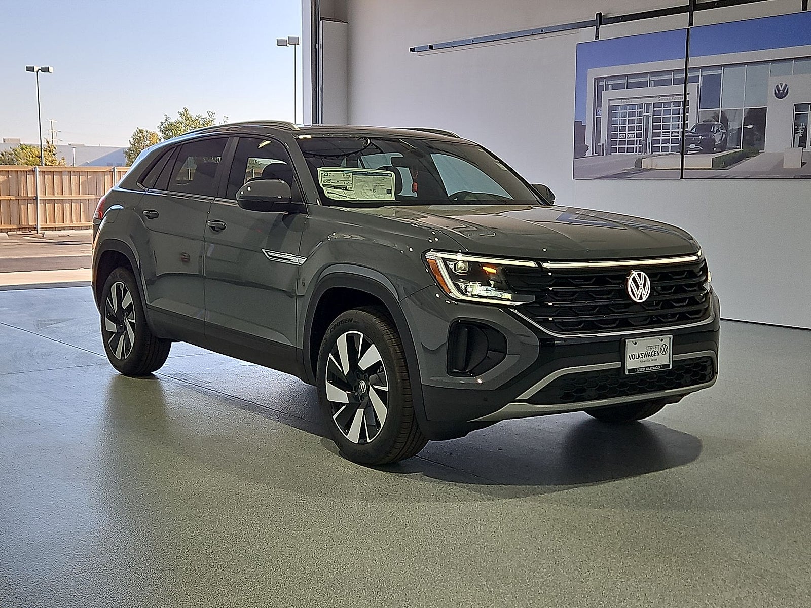 2026 Volkswagen Atlas Cross Sport SE with Technology