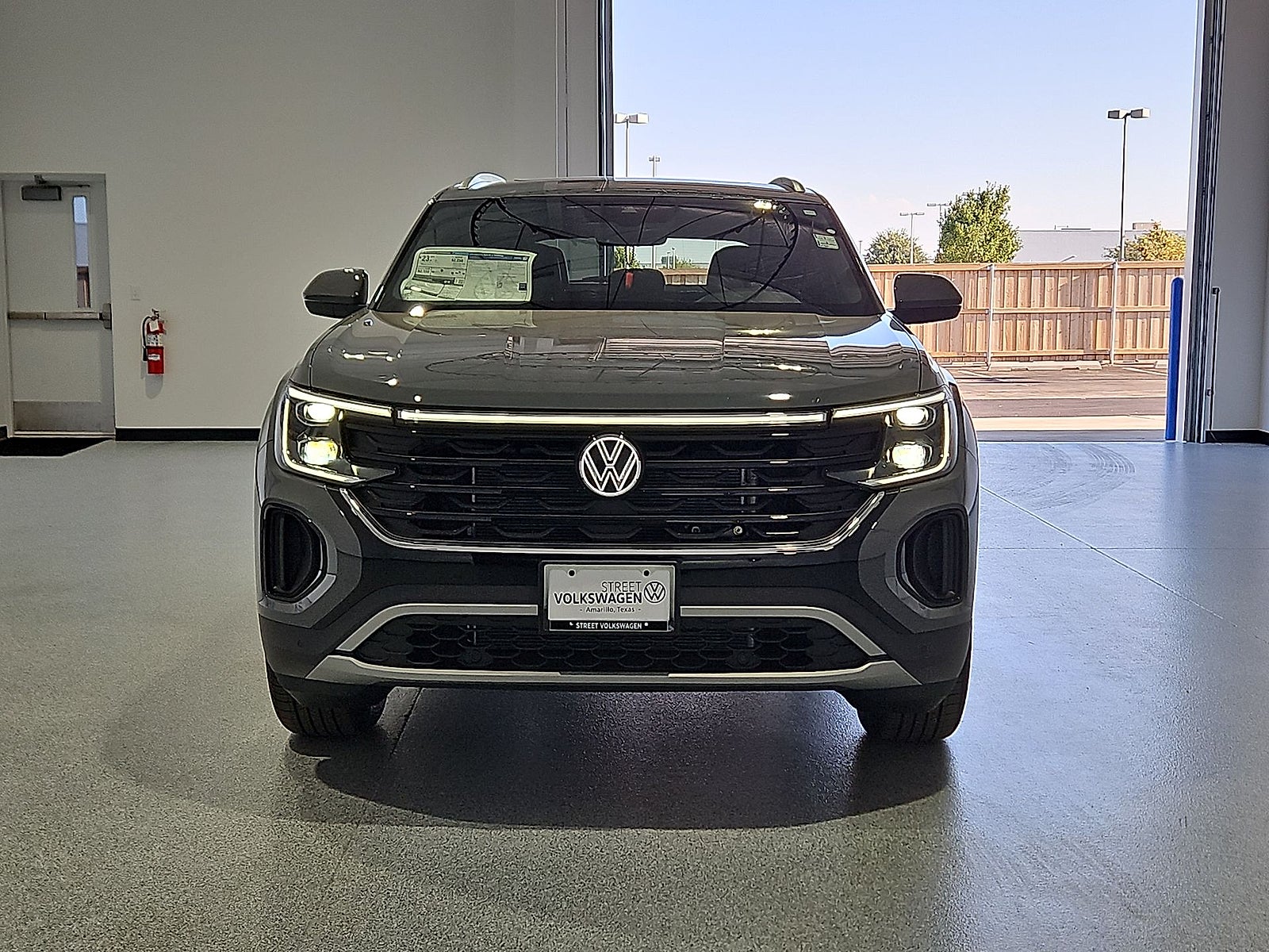 2026 Volkswagen Atlas Cross Sport SE with Technology