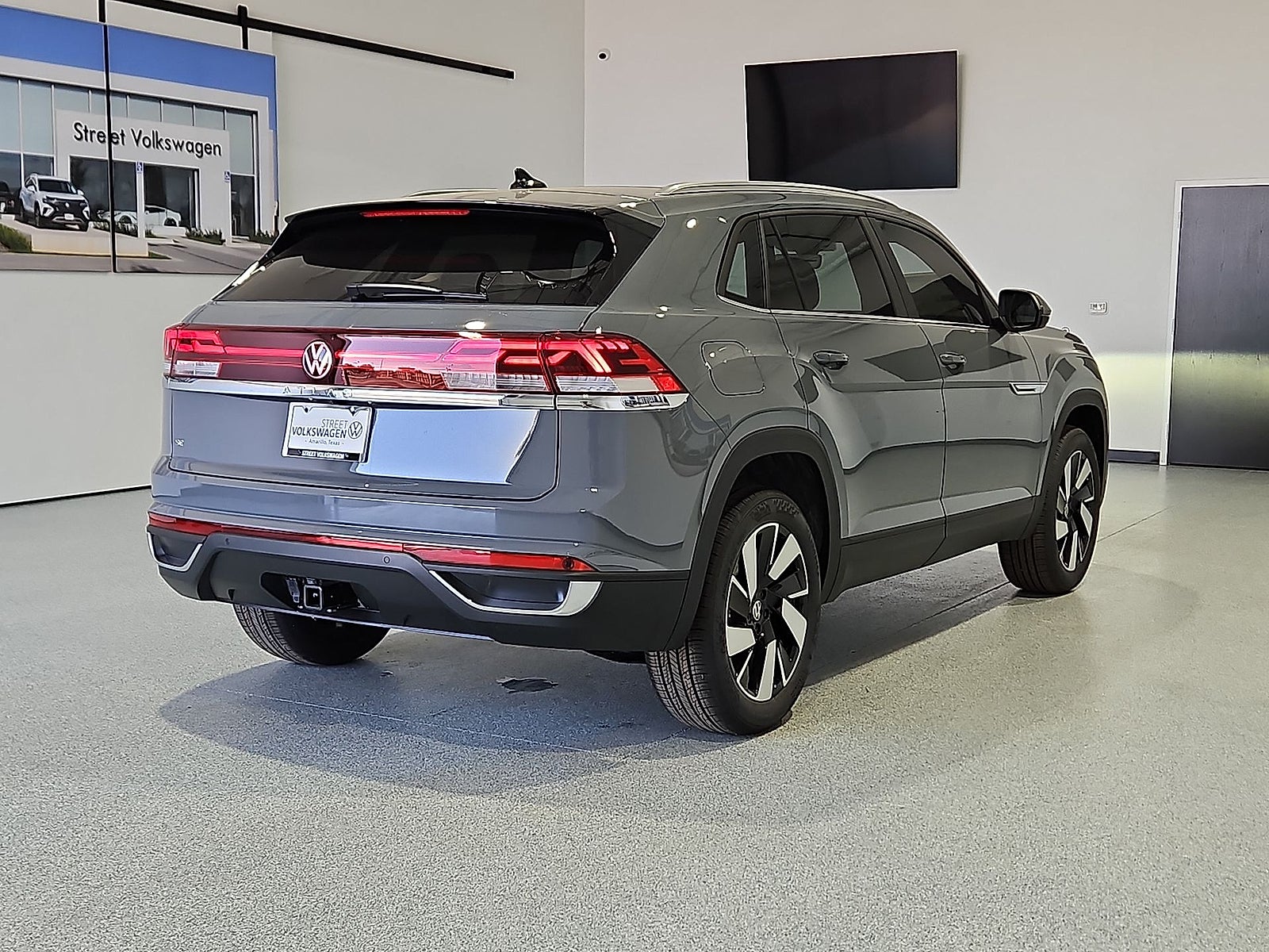 2026 Volkswagen Atlas Cross Sport SE with Technology
