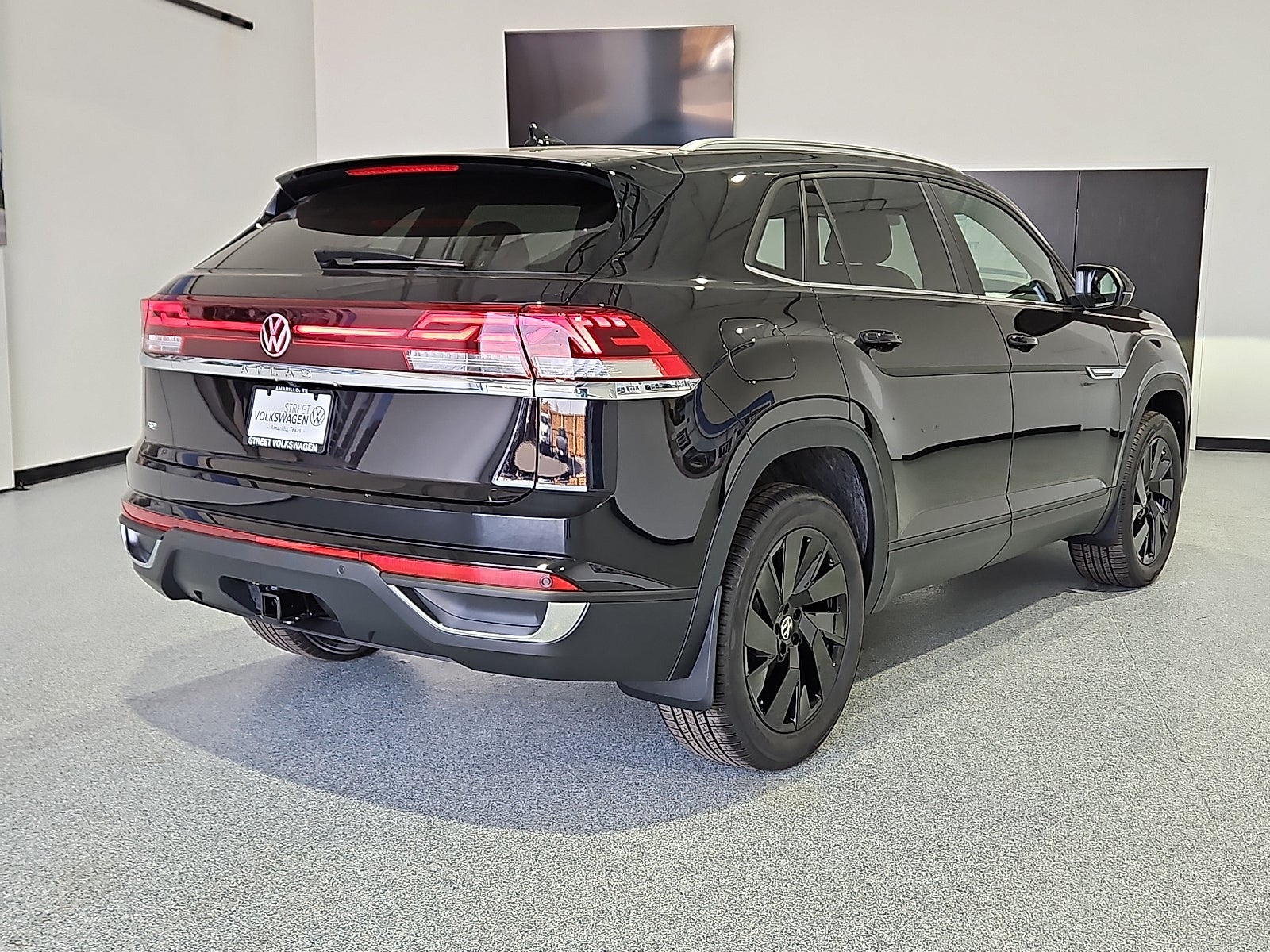2026 Volkswagen Atlas Cross Sport 2.0T SE w/Technology