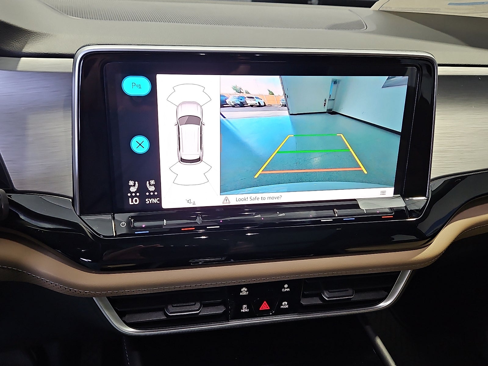 2026 Volkswagen Atlas Cross Sport SE with Technology