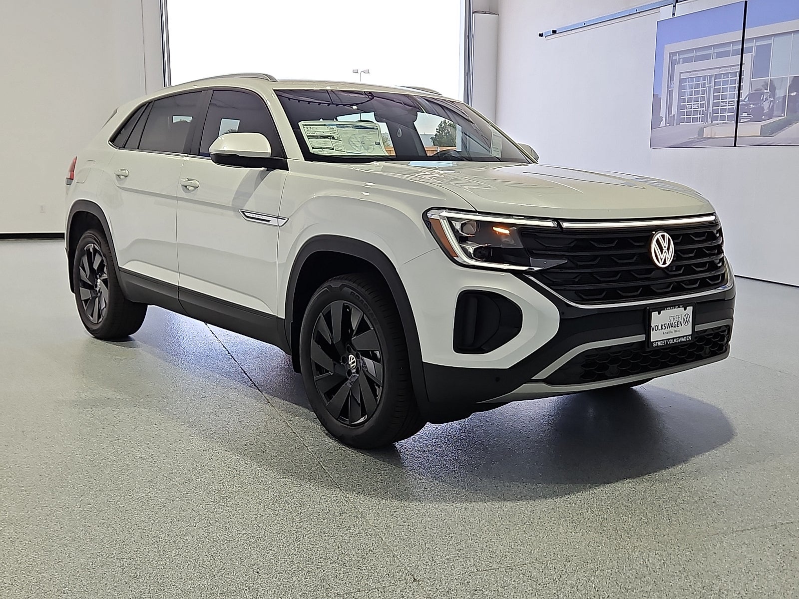 2026 Volkswagen Atlas Cross Sport SE with Technology