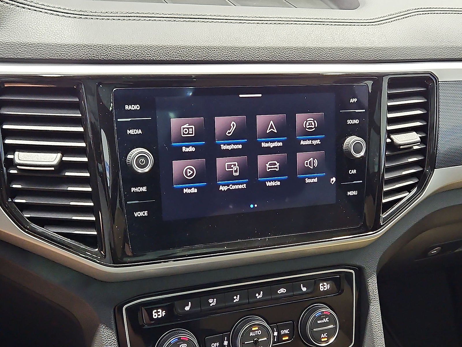 2023 Volkswagen Atlas Cross Sport 3.6L V6 SE w/Technology