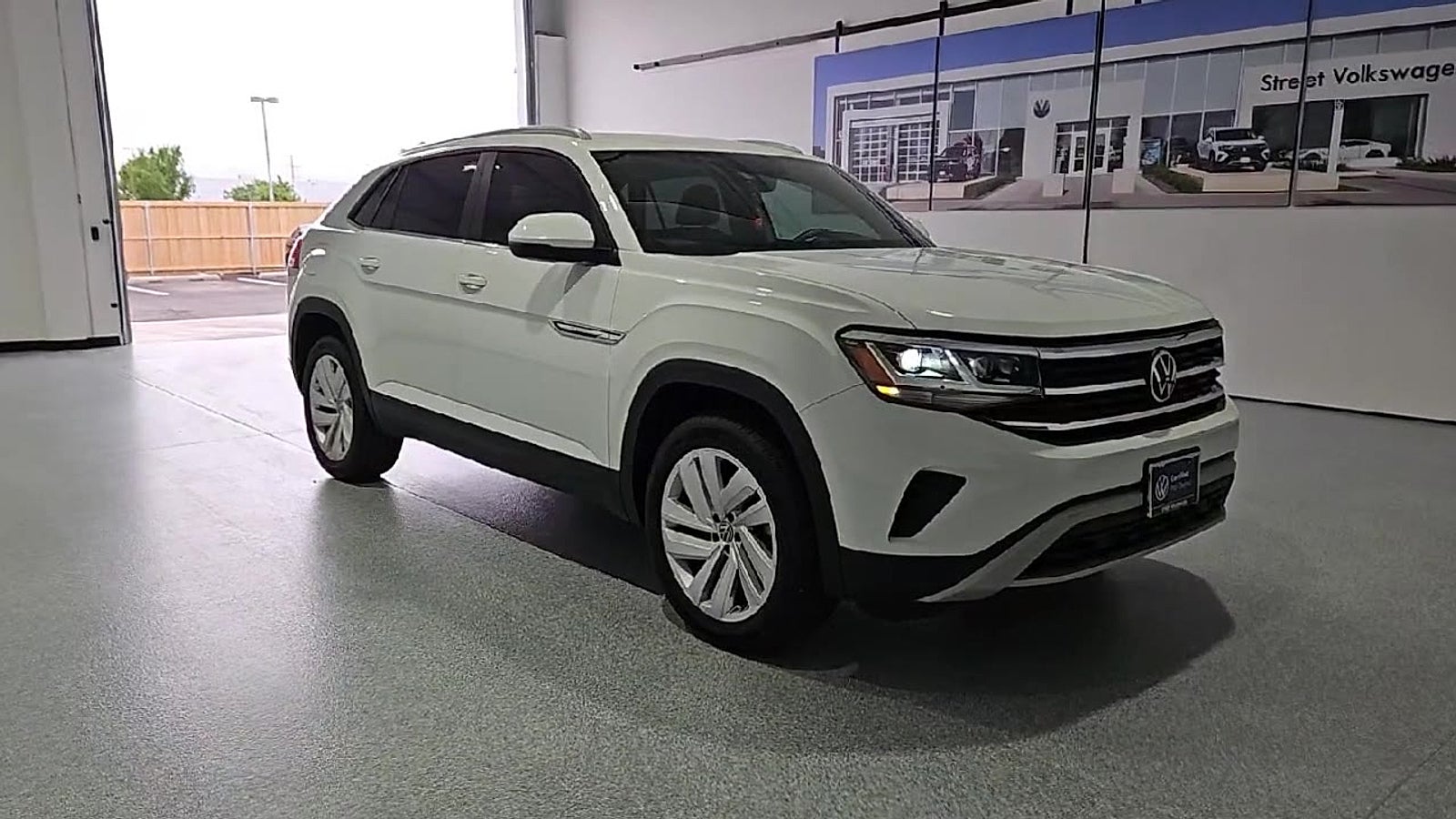 2023 Volkswagen Atlas Cross Sport 3.6L V6 SE w/Technology