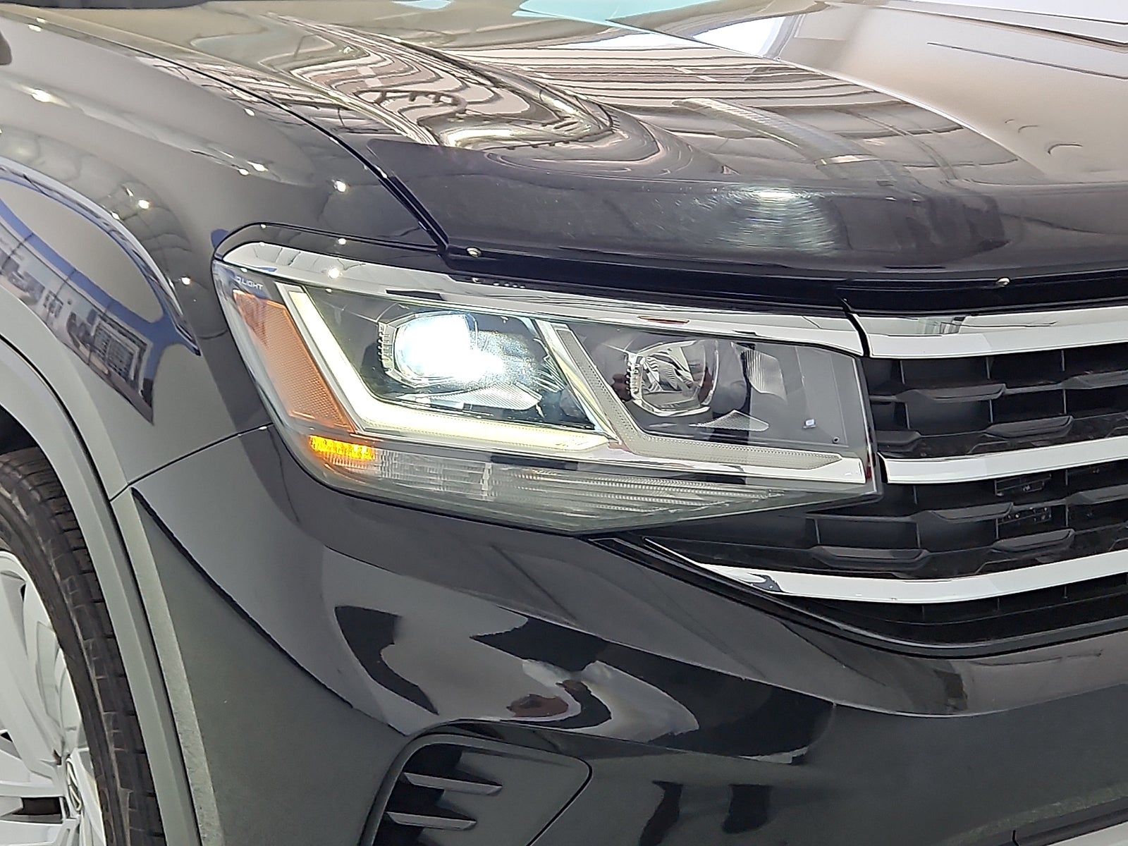 2023 Volkswagen Atlas Cross Sport 3.6L V6 SE w/Technology