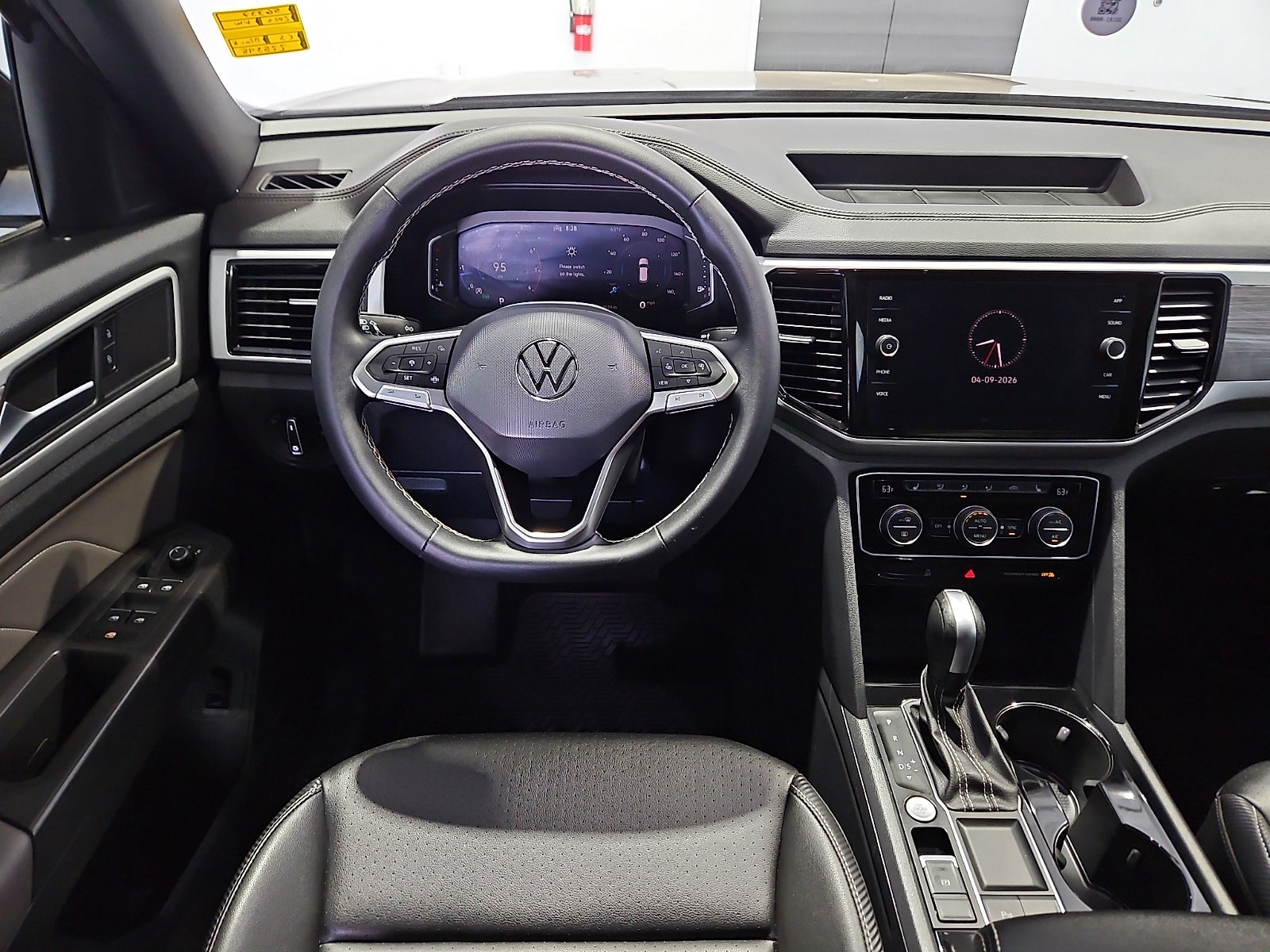 2023 Volkswagen Atlas Cross Sport 3.6L V6 SE w/Technology