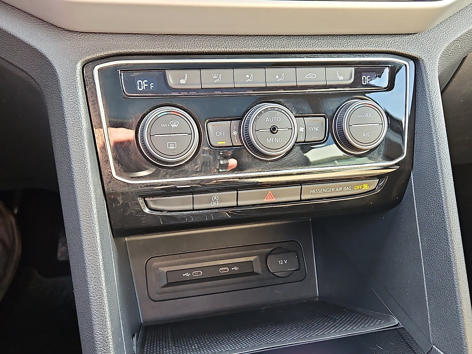 2022 Volkswagen Atlas Cross Sport 3.6L V6 SE w/Technology