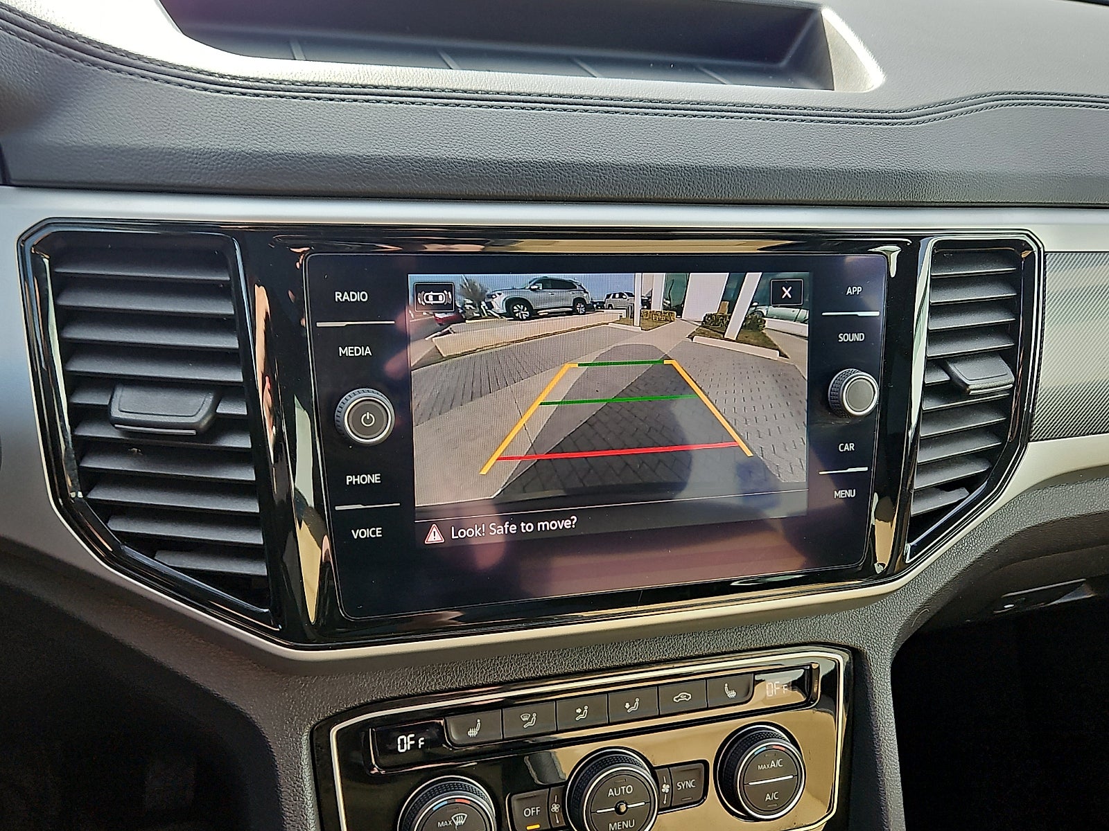 2022 Volkswagen Atlas Cross Sport 3.6L V6 SE w/Technology