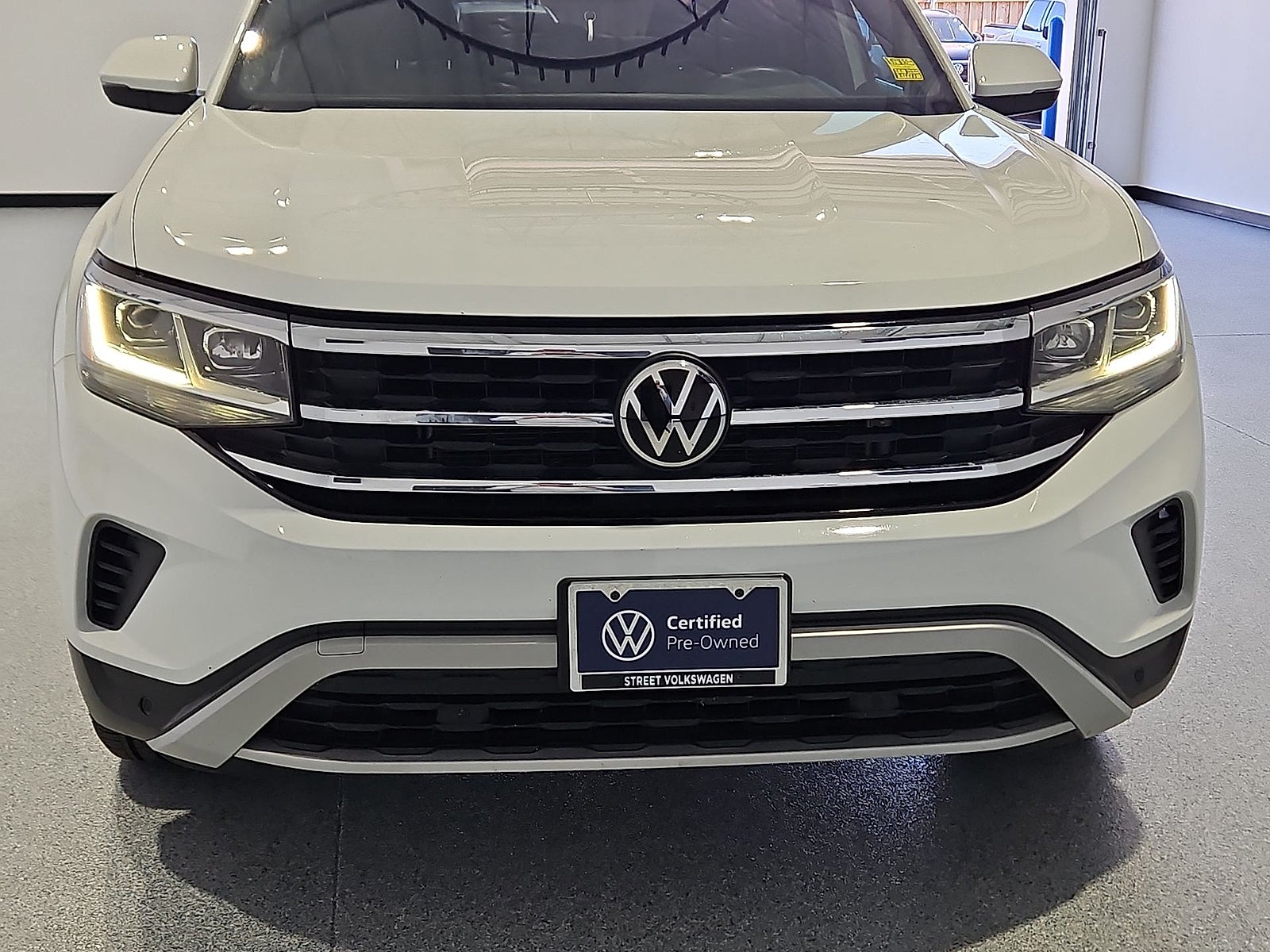 2023 Volkswagen Atlas Cross Sport 3.6L V6 SE w/Technology