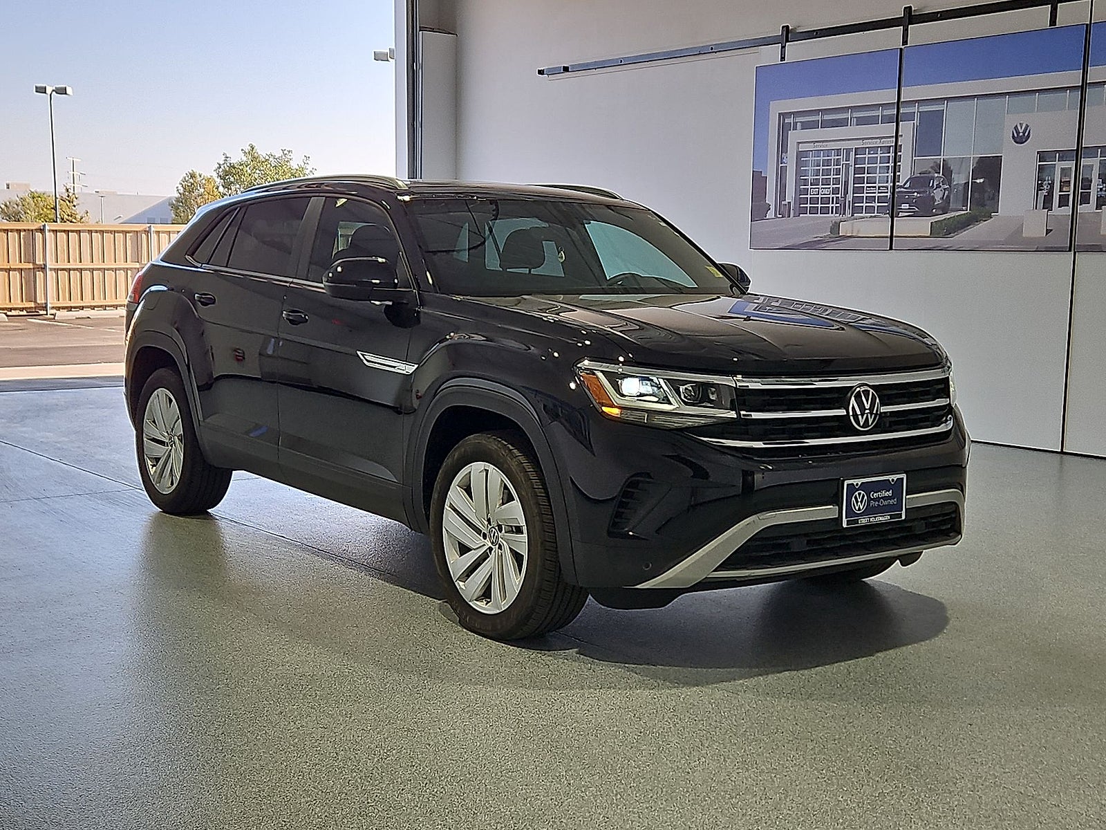 2023 Volkswagen Atlas Cross Sport 3.6L V6 SE w/Technology