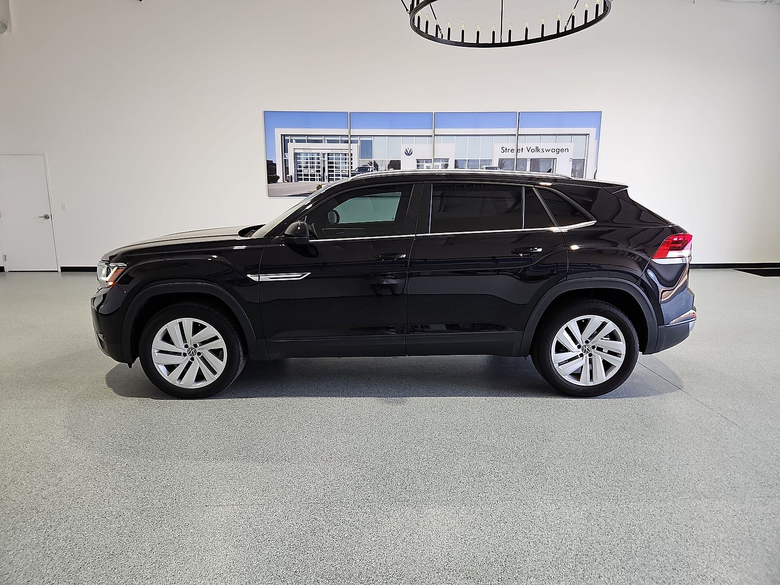 2023 Volkswagen Atlas Cross Sport 3.6L V6 SE w/Technology