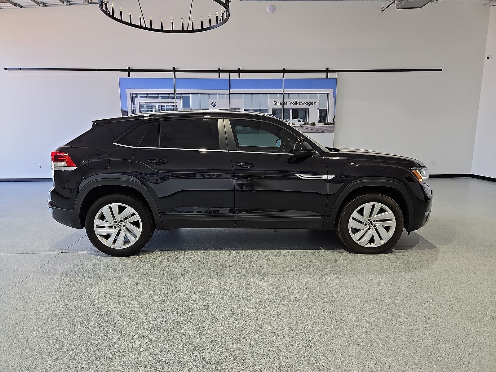2023 Volkswagen Atlas Cross Sport 3.6L V6 SE w/Technology