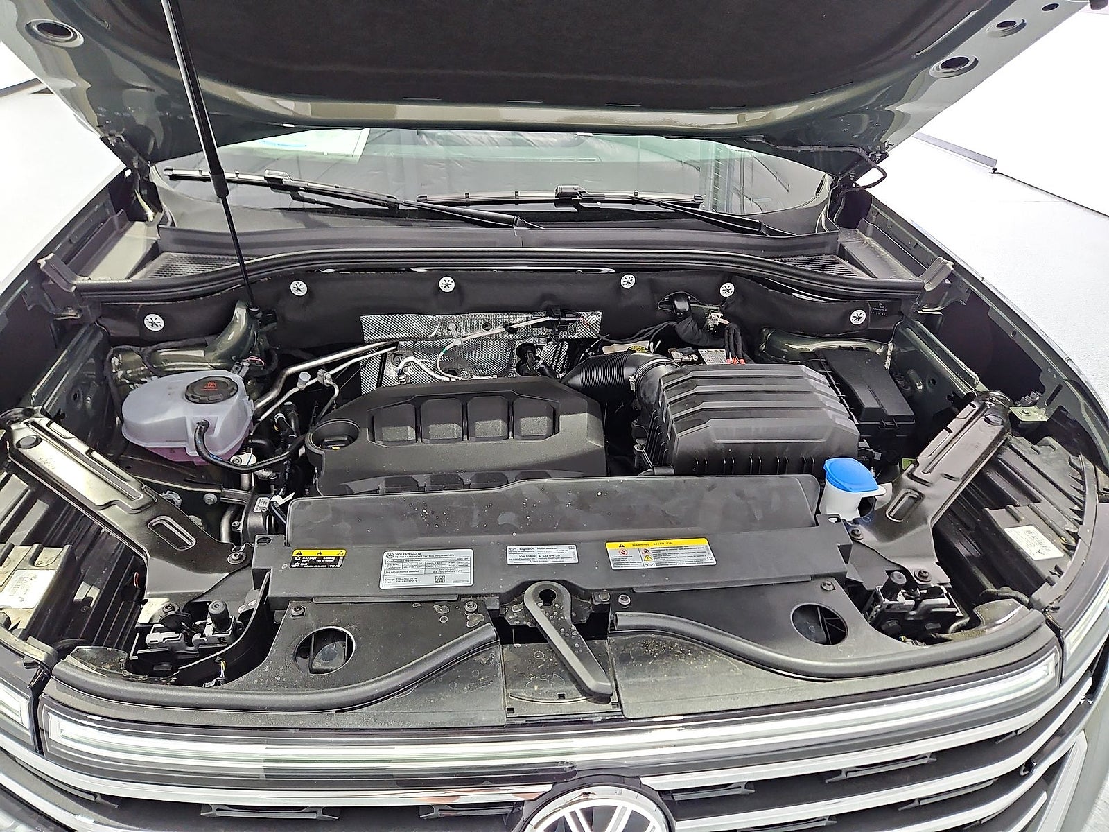 2026 Volkswagen Atlas SE with Technology