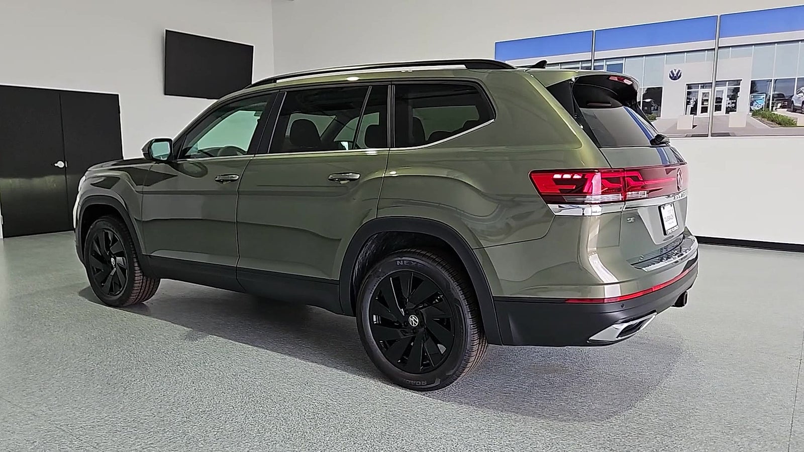 2026 Volkswagen Atlas SE with Technology