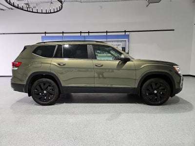 2026 Volkswagen Atlas SE with Technology