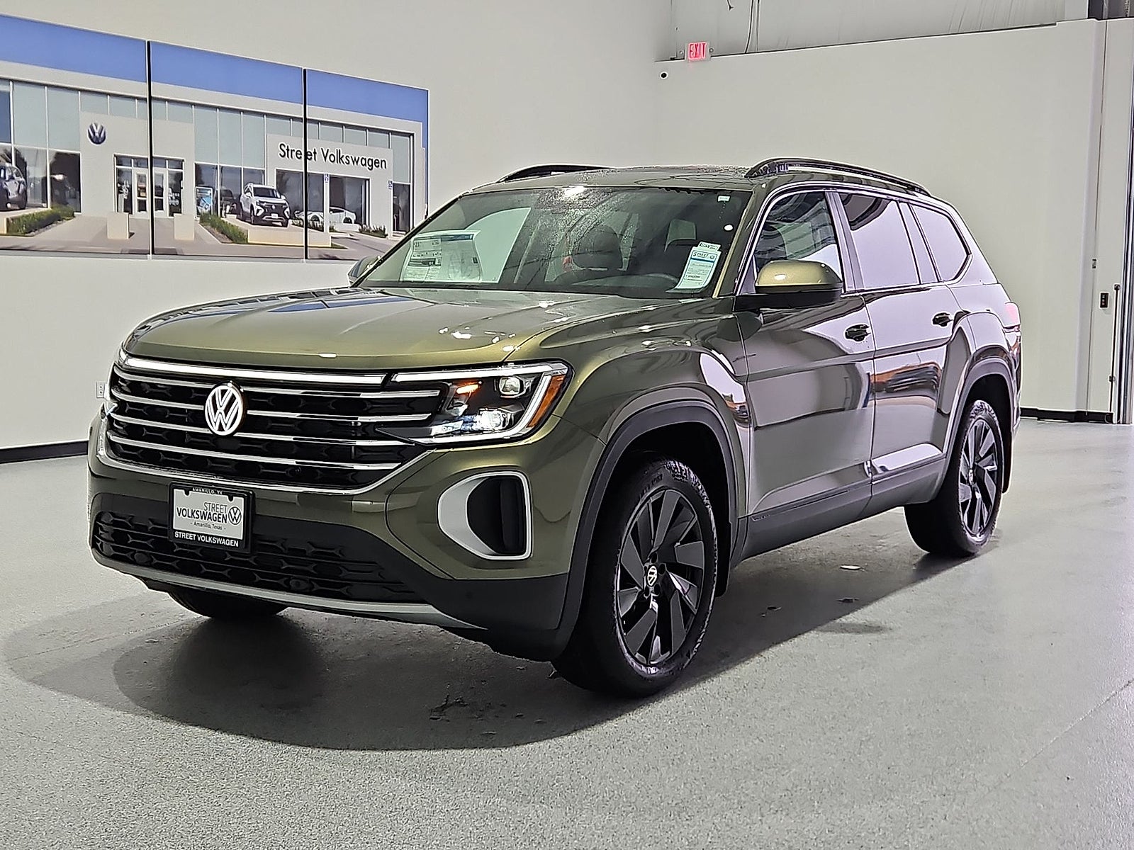 2026 Volkswagen Atlas SE with Technology