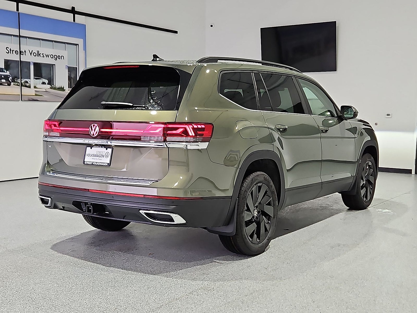 2026 Volkswagen Atlas SE with Technology