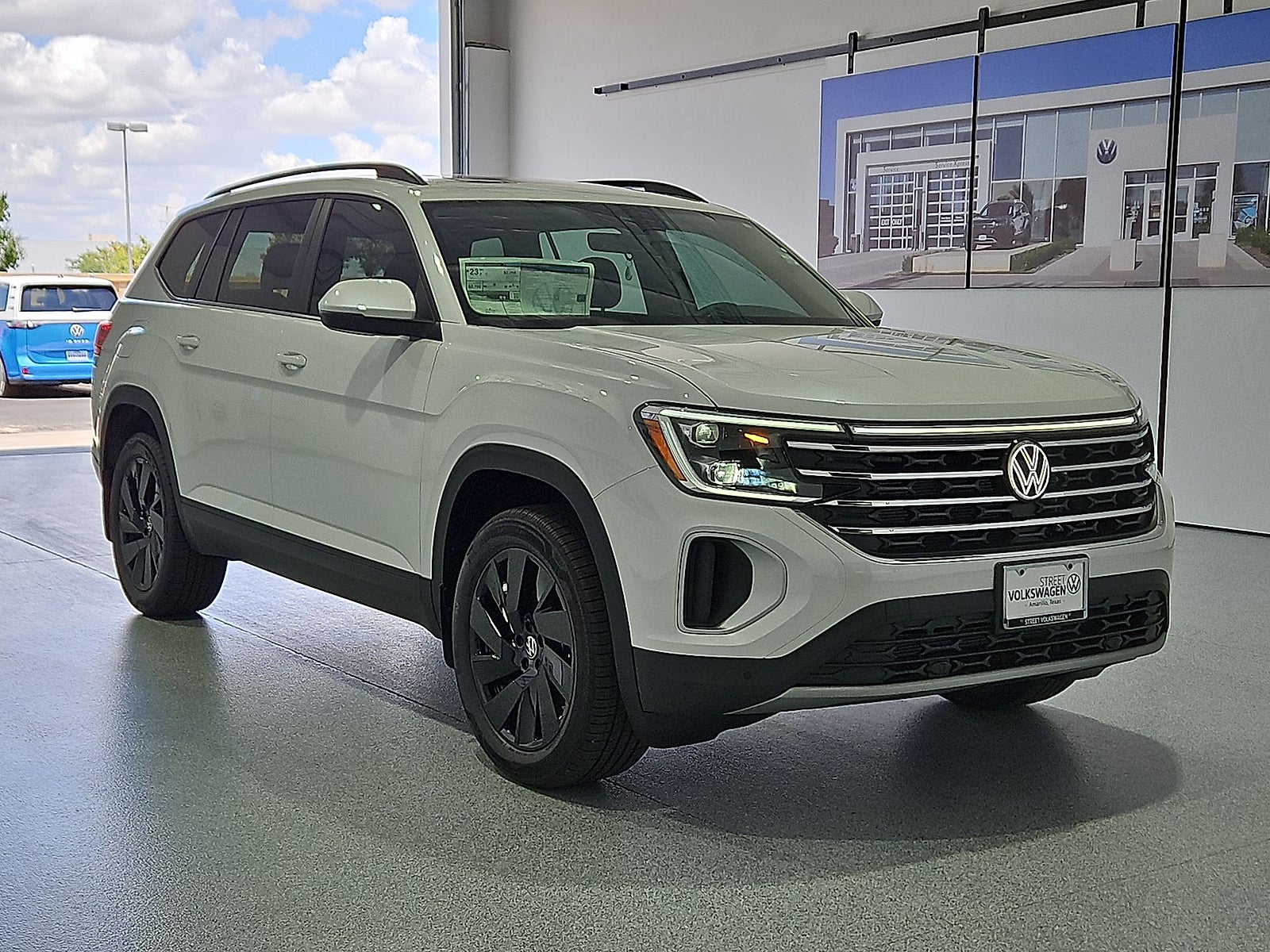 2026 Volkswagen Atlas SE with Technology