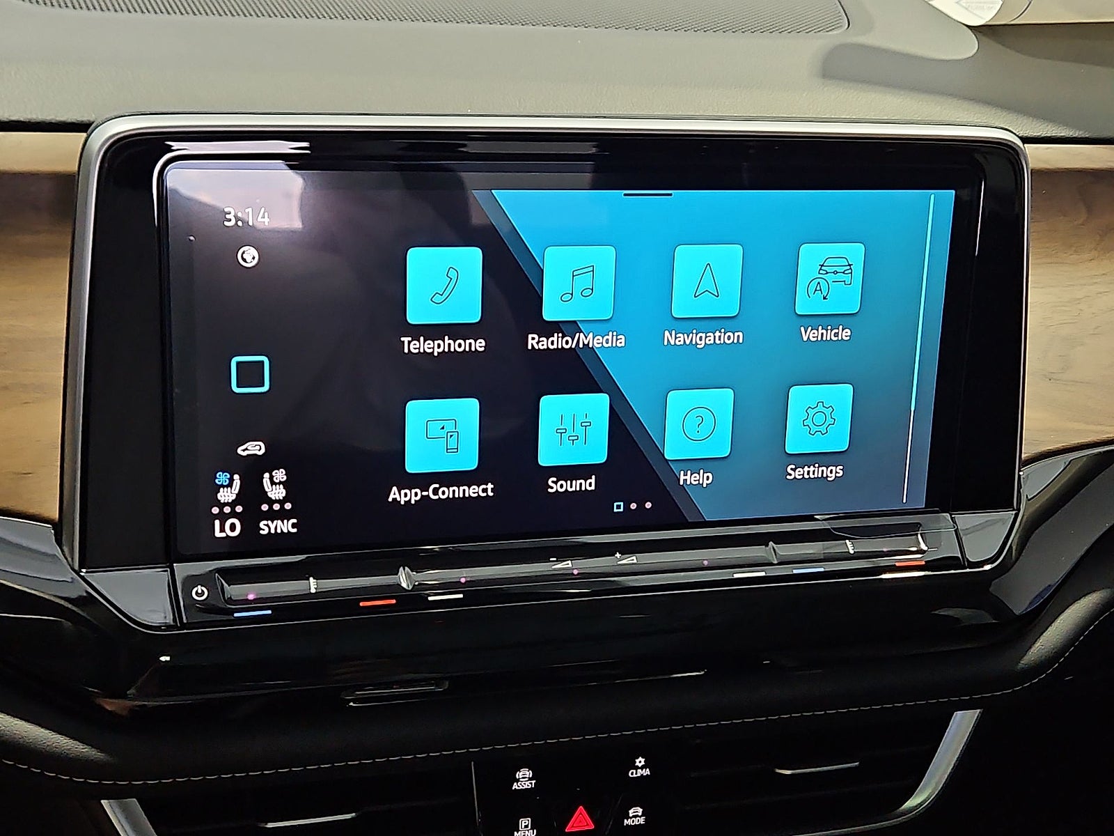 2026 Volkswagen Atlas SE with Technology