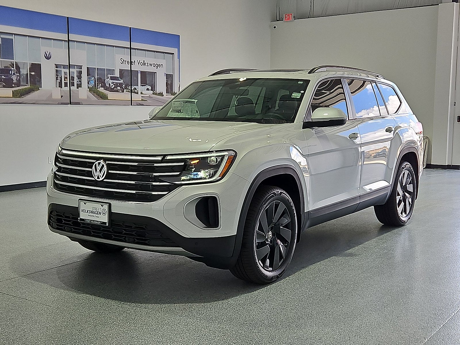 2026 Volkswagen Atlas SE with Technology