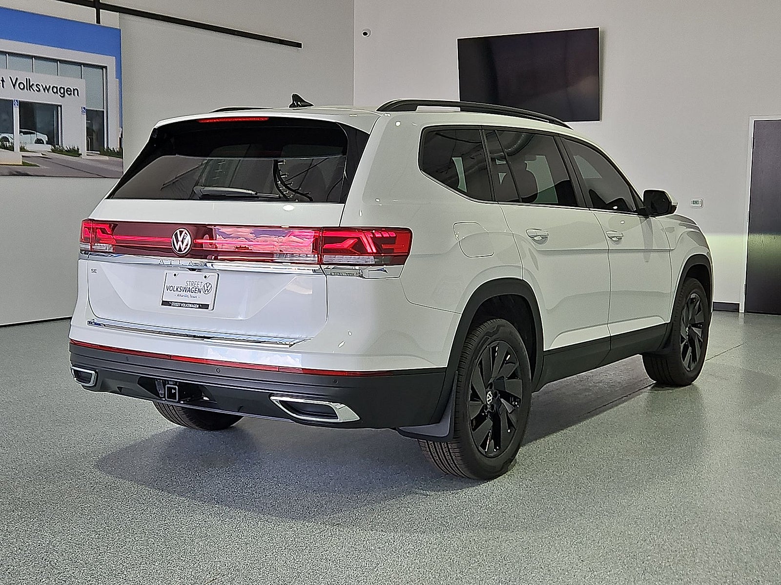 2026 Volkswagen Atlas SE with Technology
