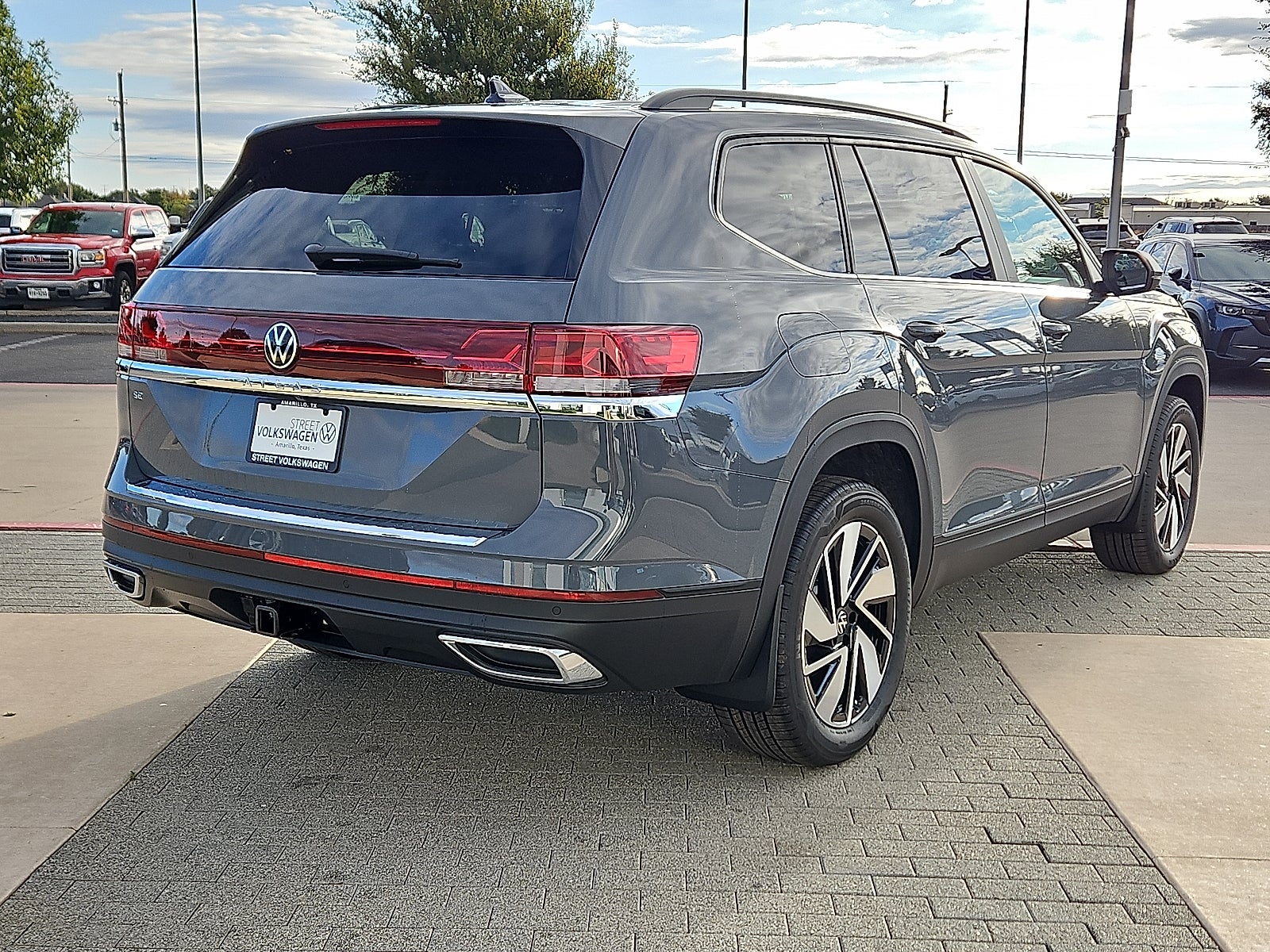 2026 Volkswagen Atlas 2.0T SE w/Technology