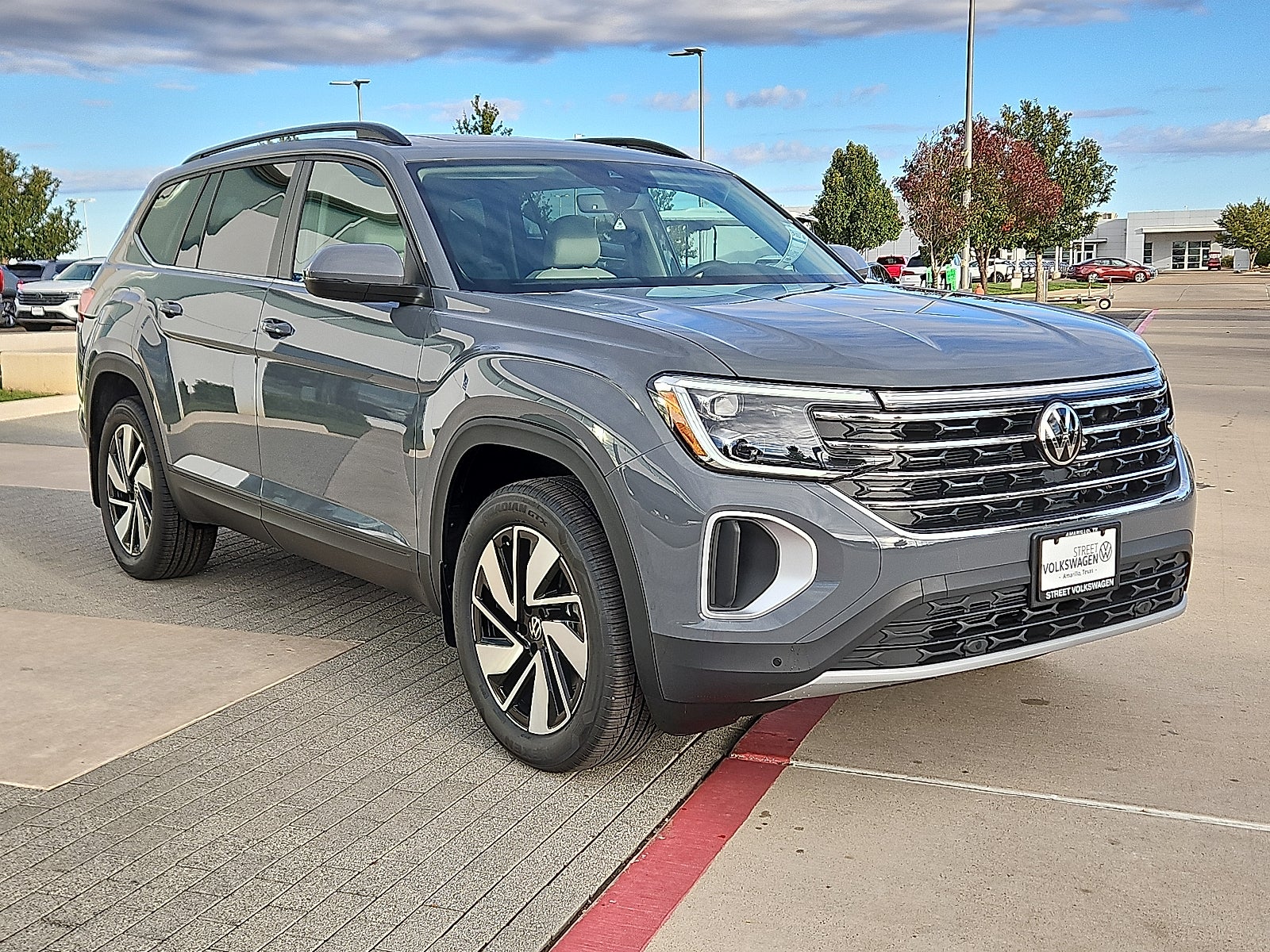 2026 Volkswagen Atlas 2.0T SE w/Technology
