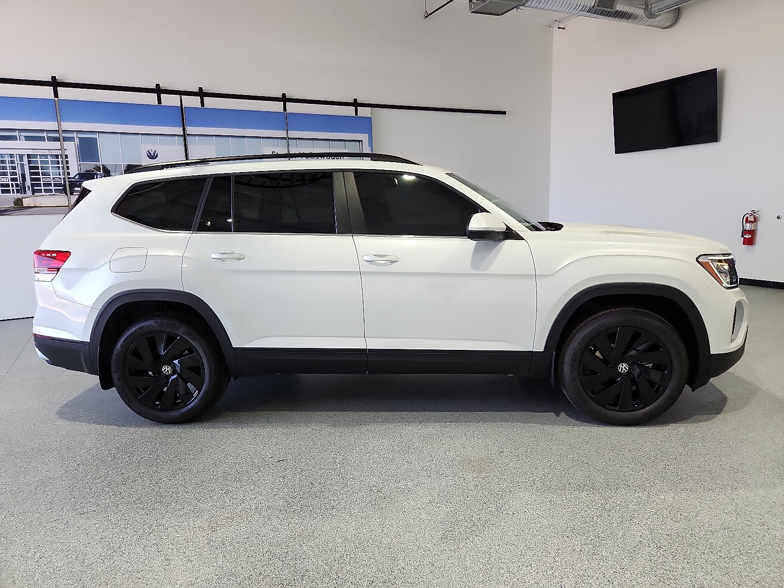 2026 Volkswagen Atlas SE with Technology