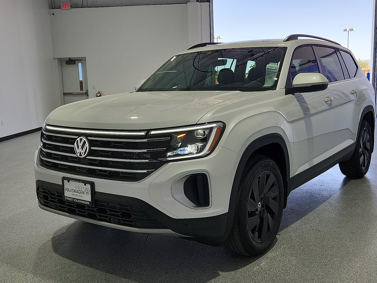 2026 Volkswagen Atlas SE with Technology