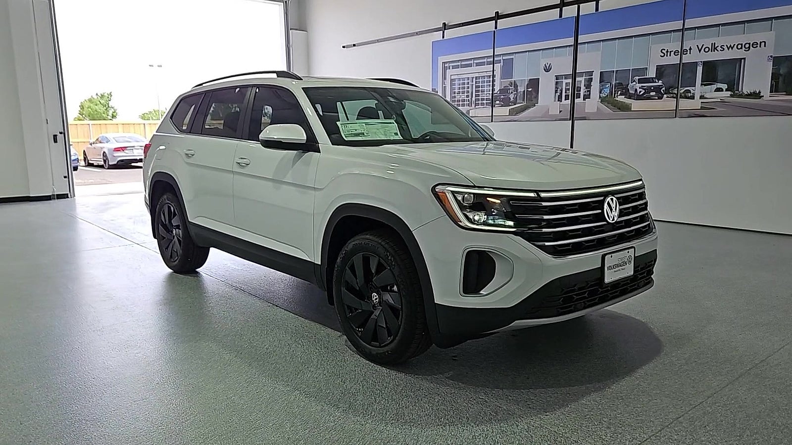 2026 Volkswagen Atlas SE with Technology