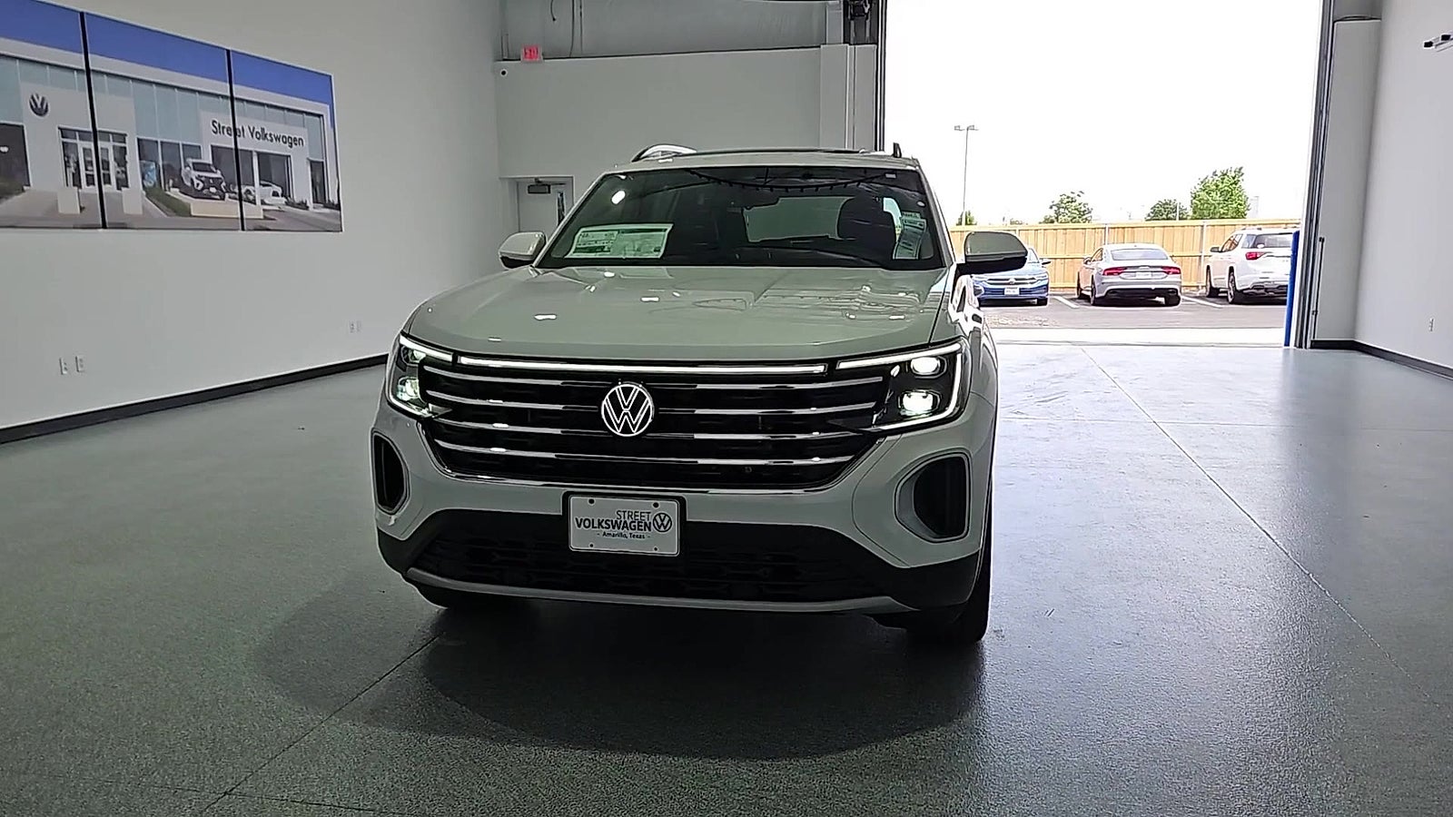 2026 Volkswagen Atlas SE with Technology