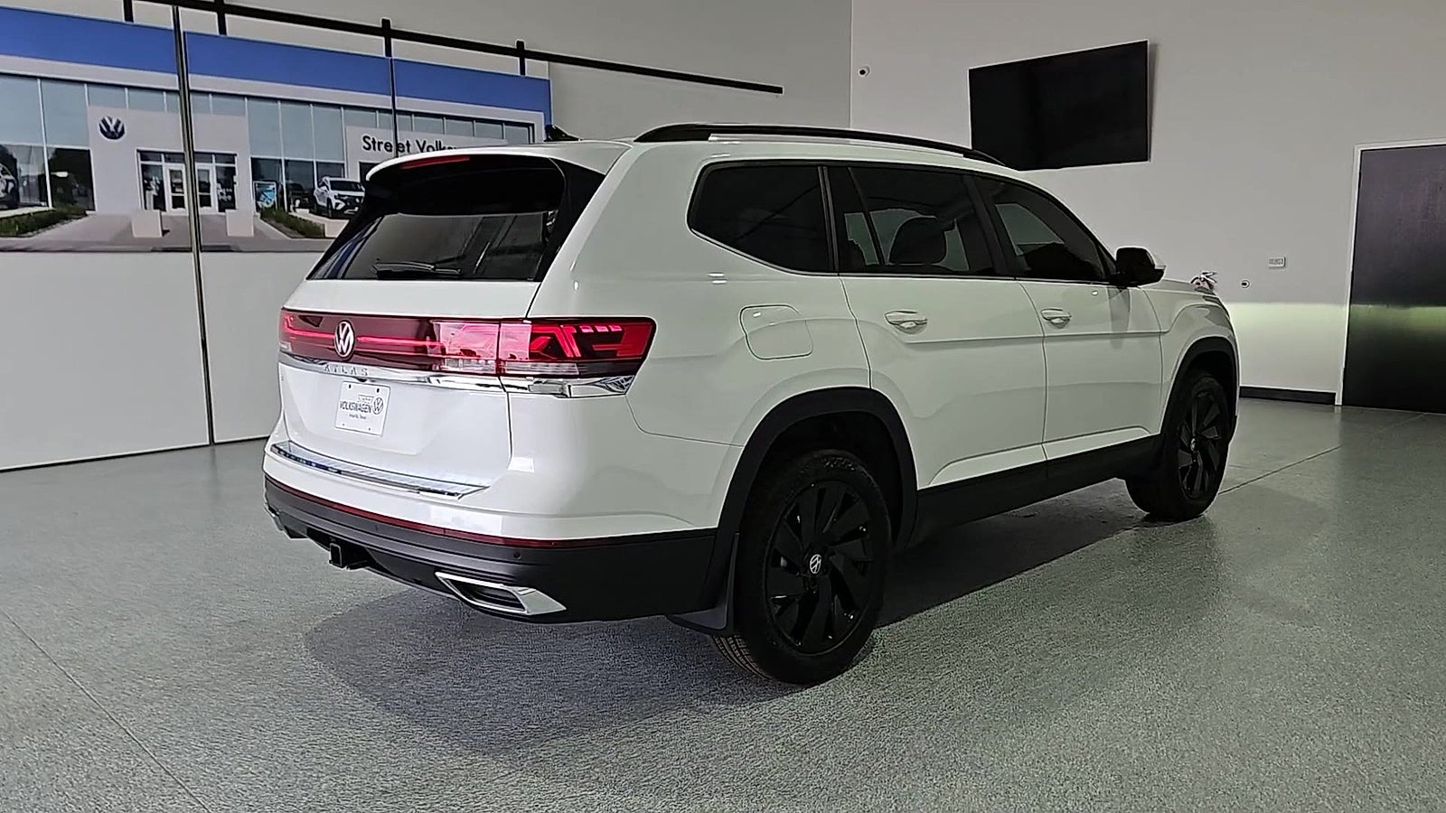 2026 Volkswagen Atlas SE with Technology