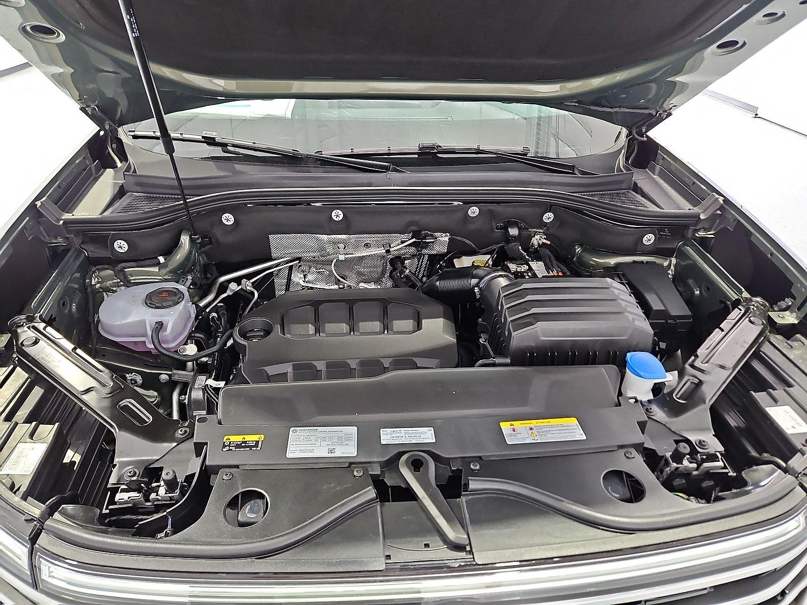 2026 Volkswagen Atlas SE with Technology