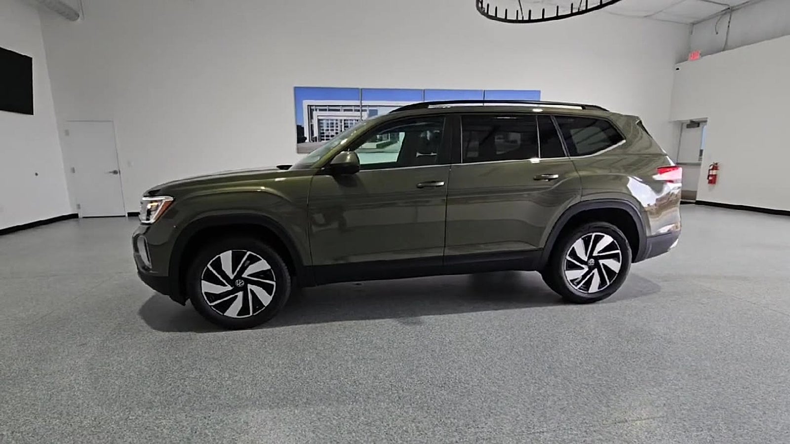 2026 Volkswagen Atlas SE with Technology