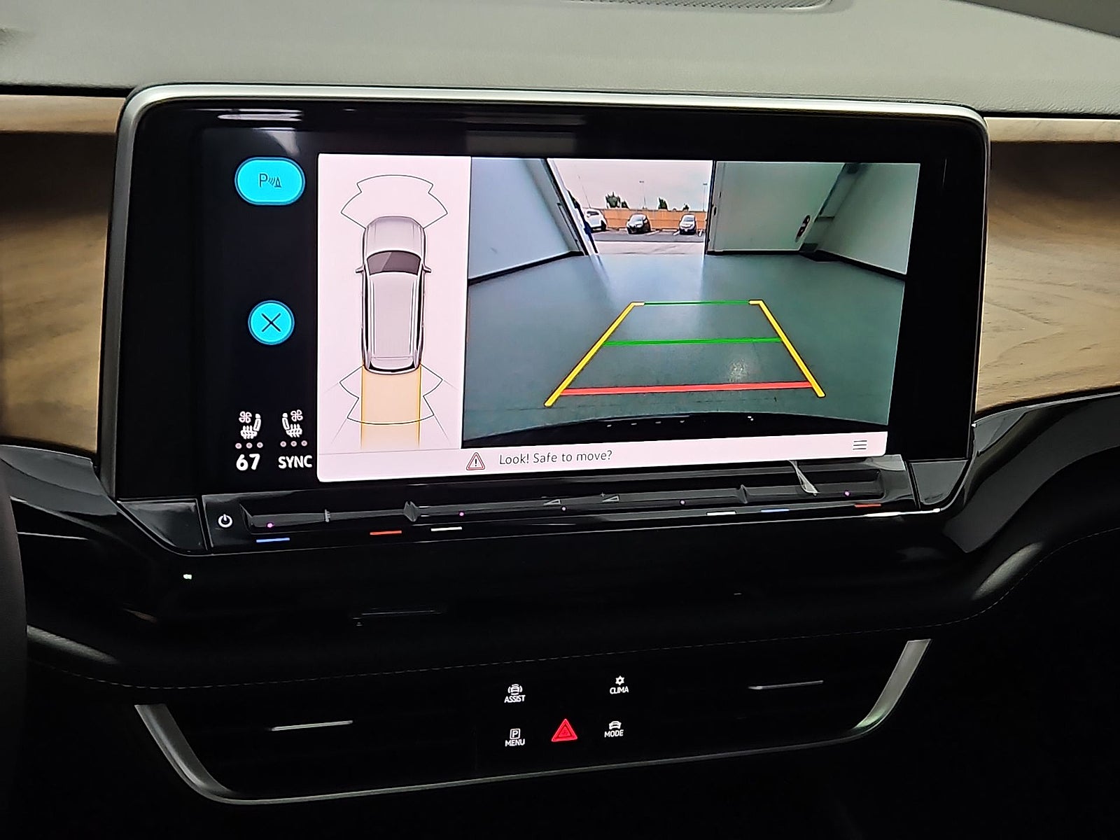 2026 Volkswagen Atlas SE with Technology