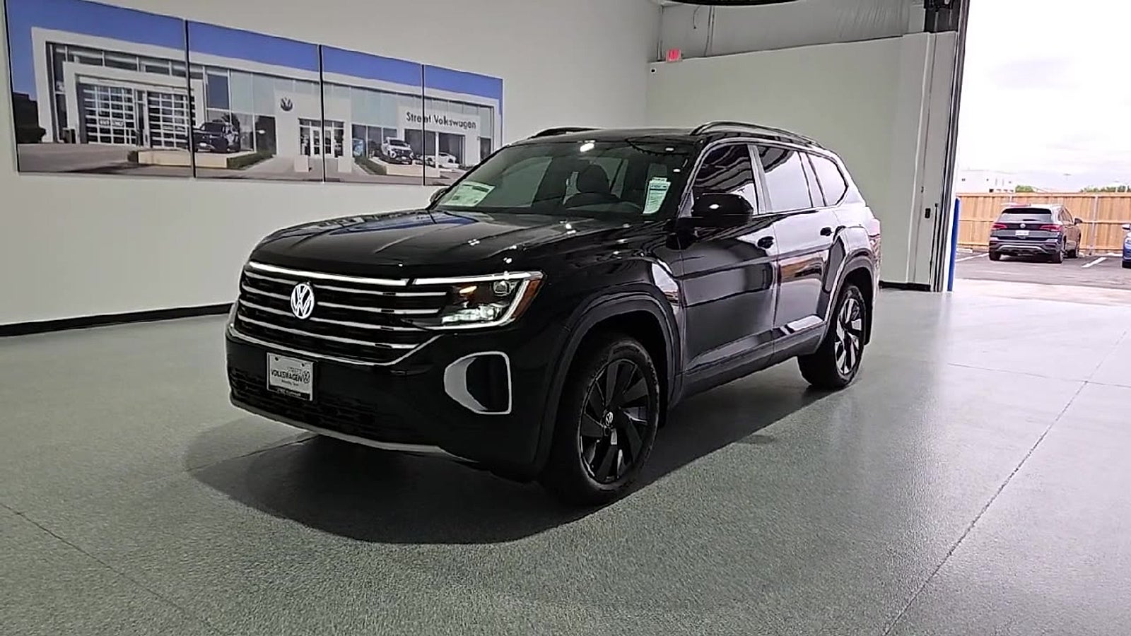 2026 Volkswagen Atlas SE with Technology