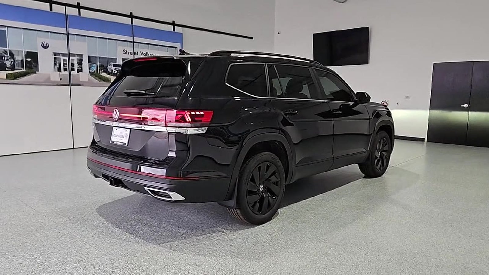 2026 Volkswagen Atlas SE with Technology