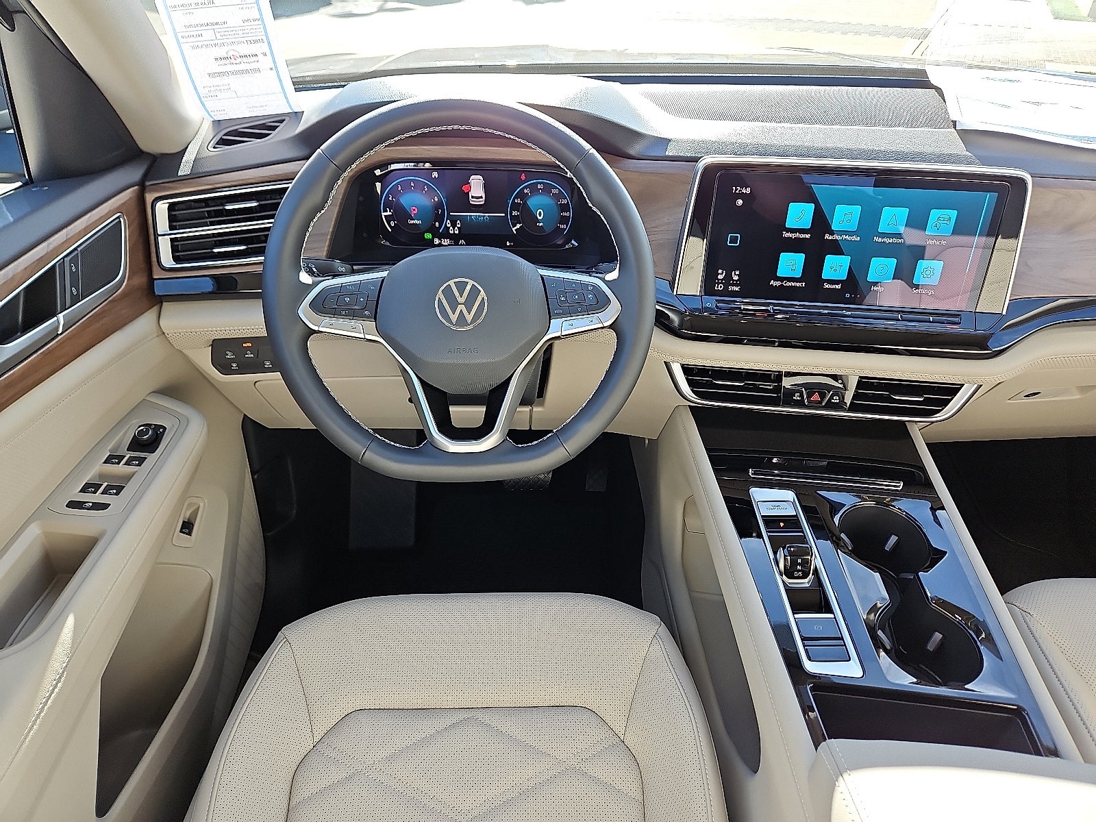 2026 Volkswagen Atlas 2.0T SE w/Technology