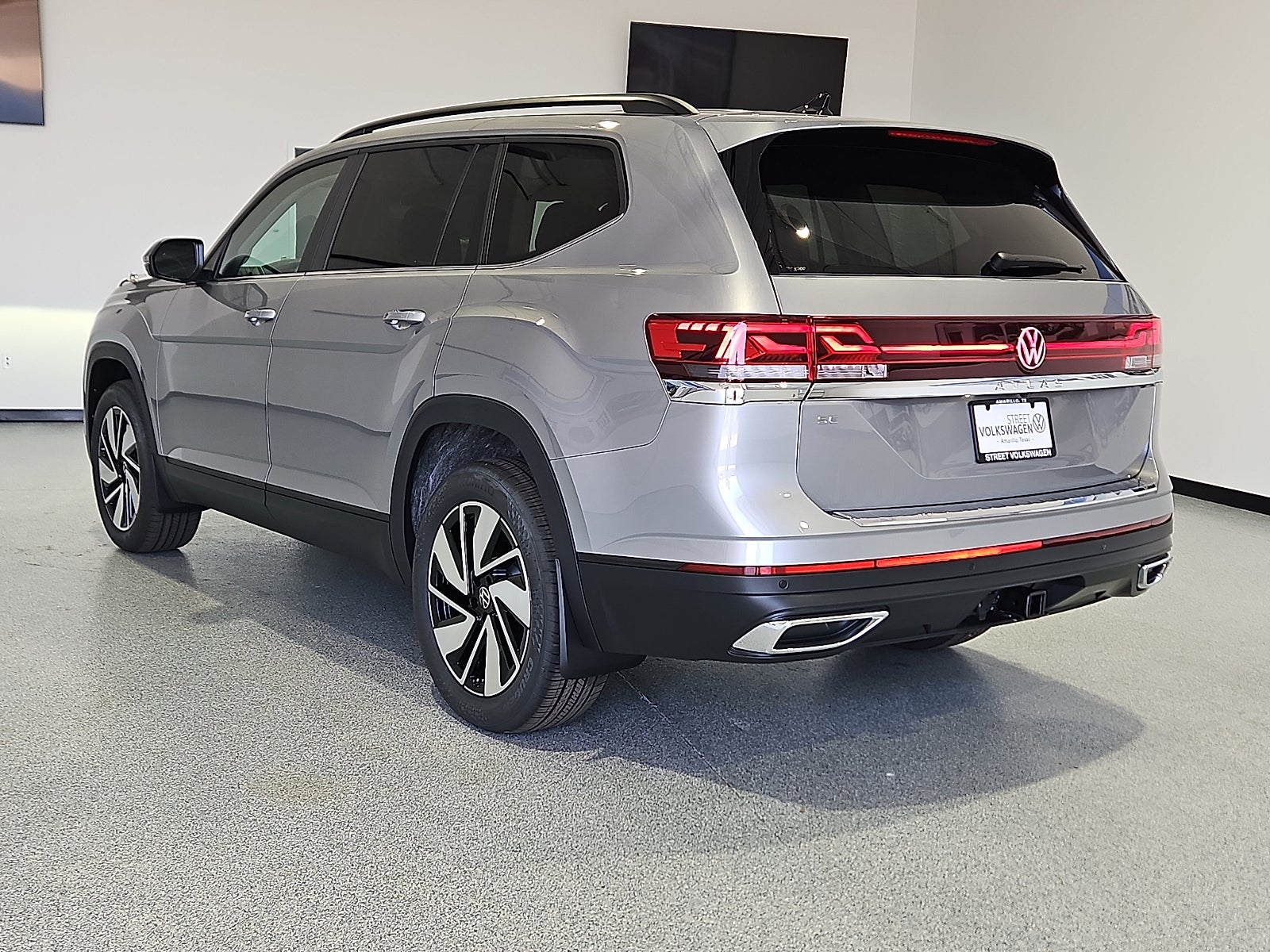 2026 Volkswagen Atlas SE with Technology