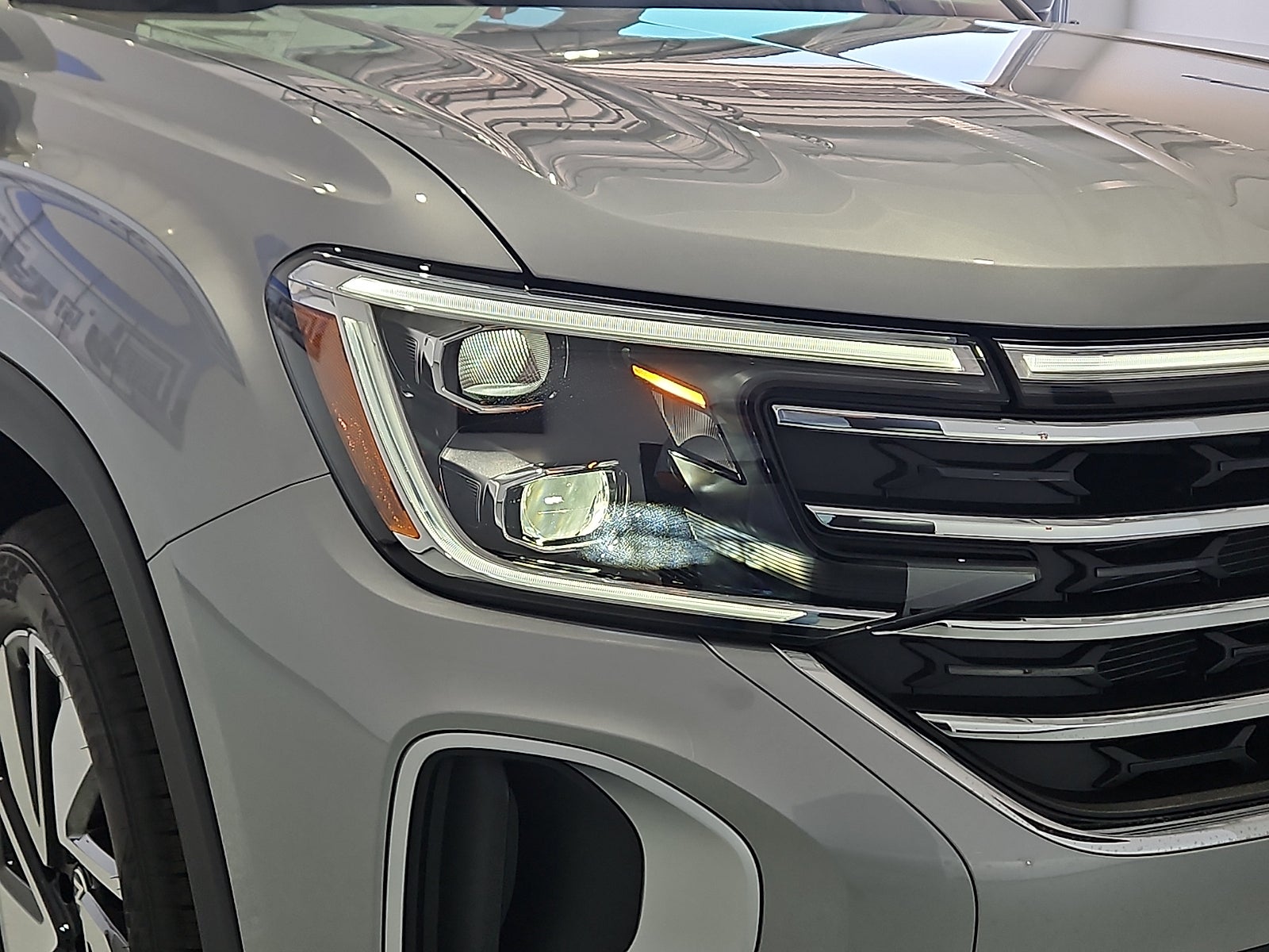 2026 Volkswagen Atlas SE with Technology