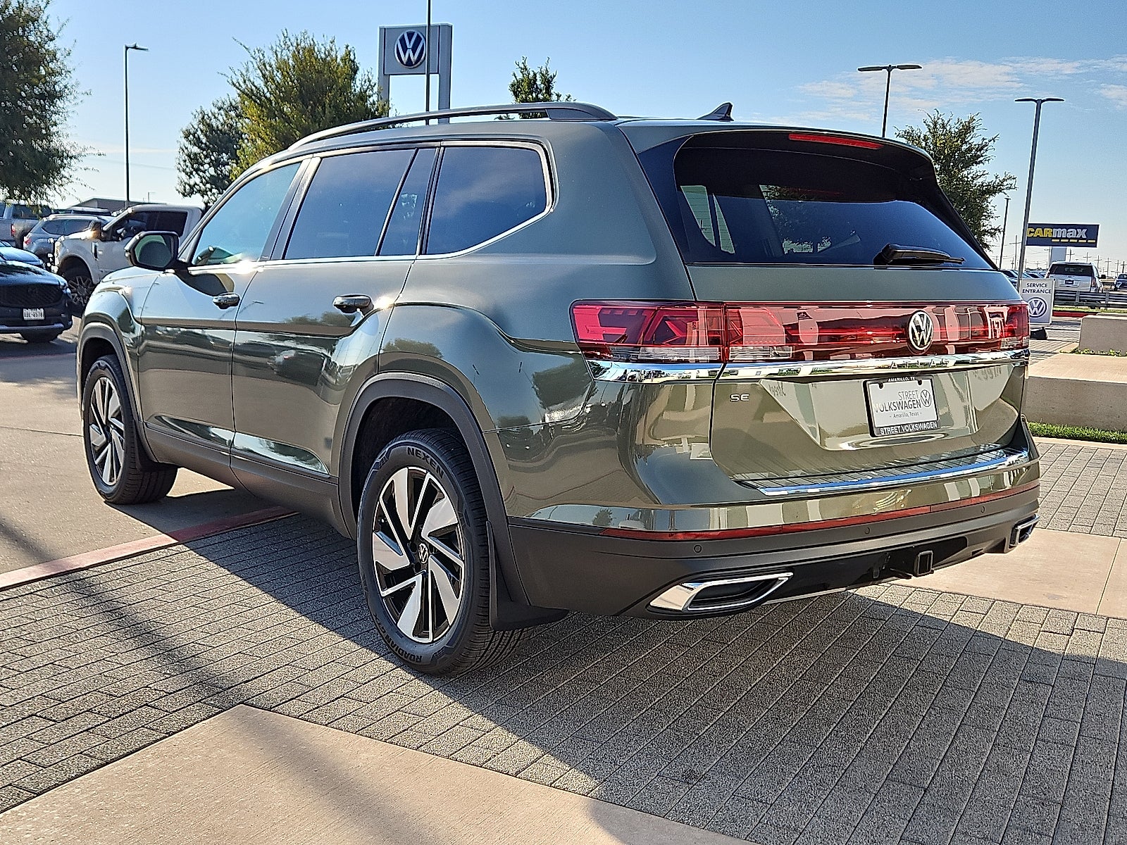 2026 Volkswagen Atlas 2.0T SE w/Technology